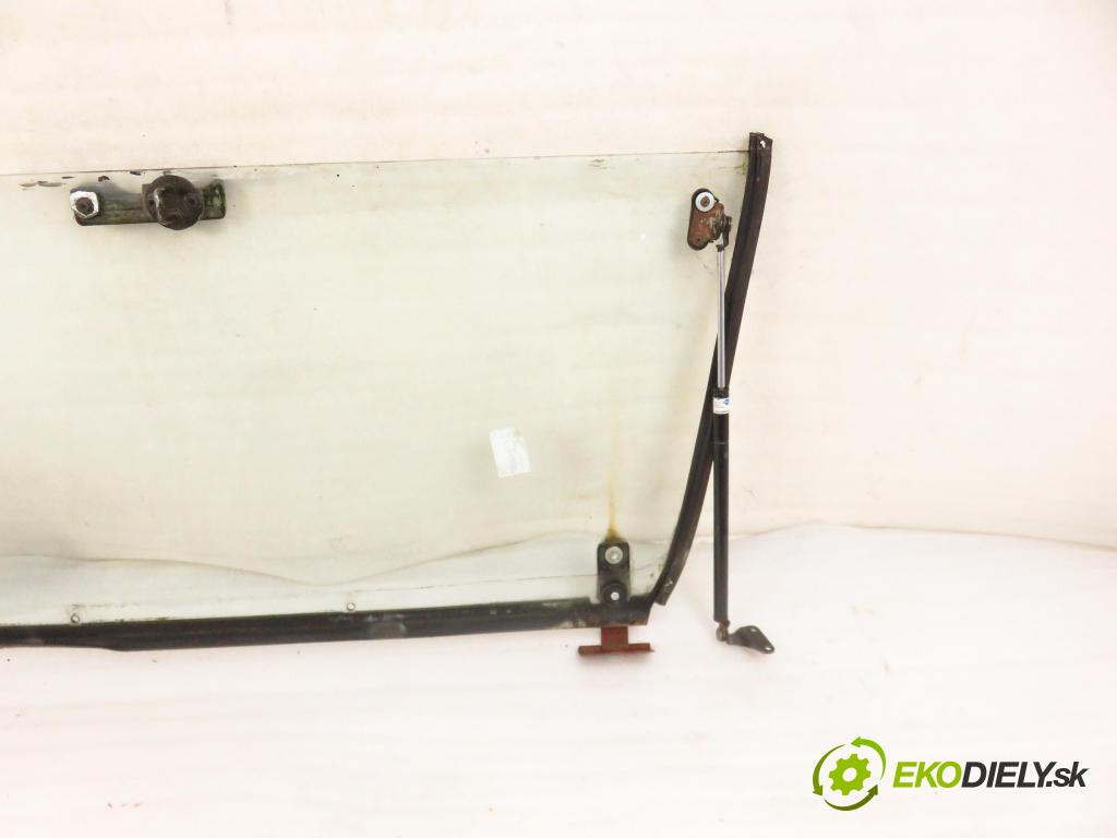 NISSAN PATROL III/1 Hardtop (K160) TERENOWY 1988 81,00 3.2 TD R6 (K160) 110 - SD33T 3246,00 Okno zadné kapota