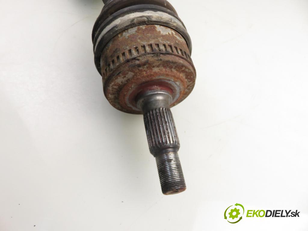MERCEDES-BENZ VITO Autobus (638) BUS 2001 90,00 112 CDI 2.2 122  - OM 611.980 2151,00 poloos PP 