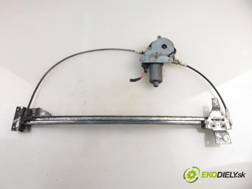 MERCEDES-BENZ VITO Autobus (638) BUS 2001 90,00 112 CDI 2.2 122  - OM 611.980 2151,00 mechanismus oken 0130821667