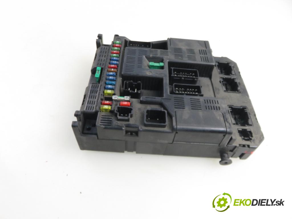 PEUGEOT 307 (3A/C) HB 2002 81,00 1.6 - NFU (TU5JP4) 1587,00 MODUL BSI 9636760580F ; 9644098380