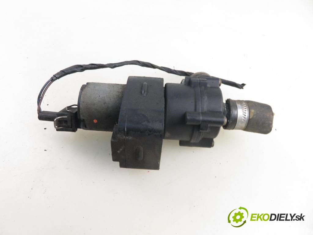 MERCEDES-BENZ VITO / MIXTO Skrzynia (W639) FURGON 2004 110,00 115 CDI 150 - OM 646.982 2148,00 pumpa vody elektrická 0392020044