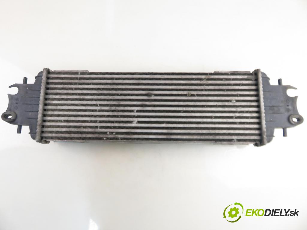 OPEL VIVARO A Autobus (X83) BUS 2003 60,00 1.9 DCI 80 - F9Q 762 1870,00 chladič intercooler 7700312903F