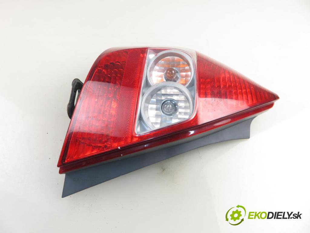 HONDA JAZZ II (GD_, GE3, GE2) HB 2005 57,00 1.2 i-DSI (GD5, GE2) - L12A1 1243,00 světlo levé zadní