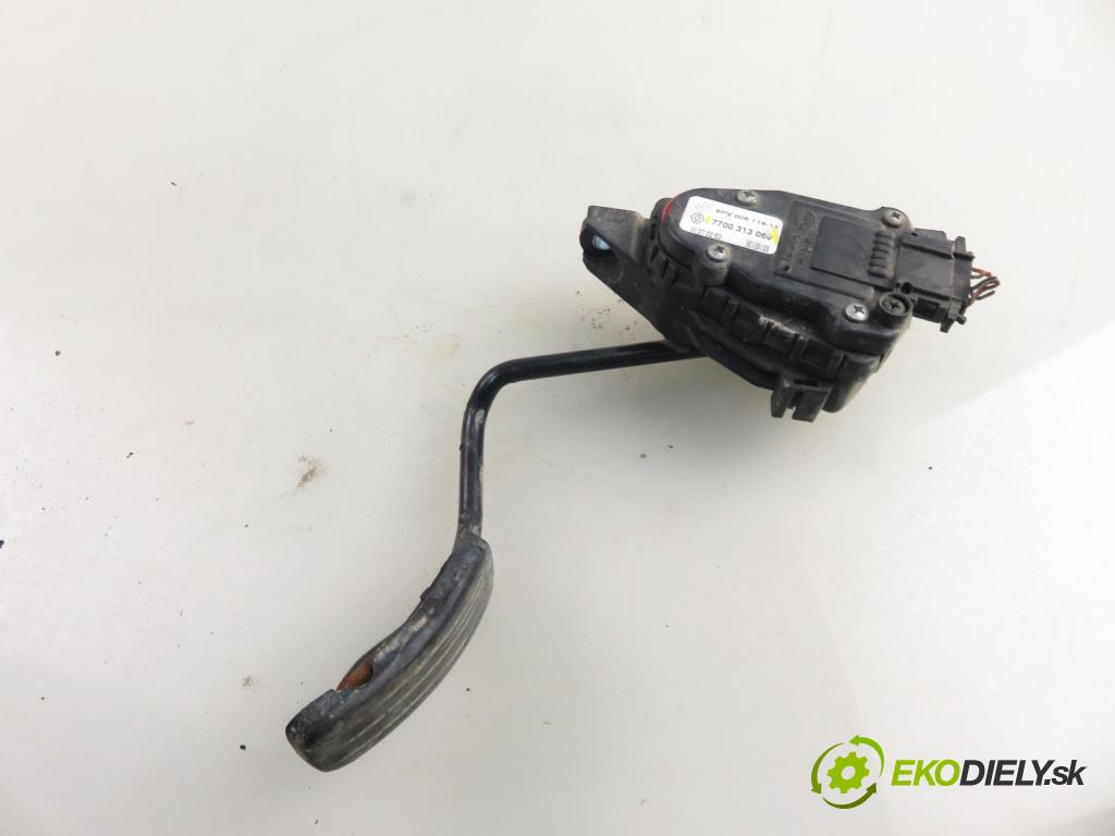 OPEL VIVARO A Autobus (X83) BUS 2003 60,00 1.9 DCI 80 - F9Q 762 1870,00 potenciometr plynového pedálu 7700313060 (Pedály)