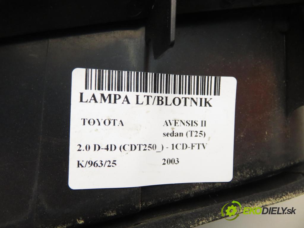 TOYOTA AVENSIS sedan (_T25_) SEDAN 2003 85,00 2.0 D-CAT 116- 1CD-FTV 1995,00 světlo levé zadní