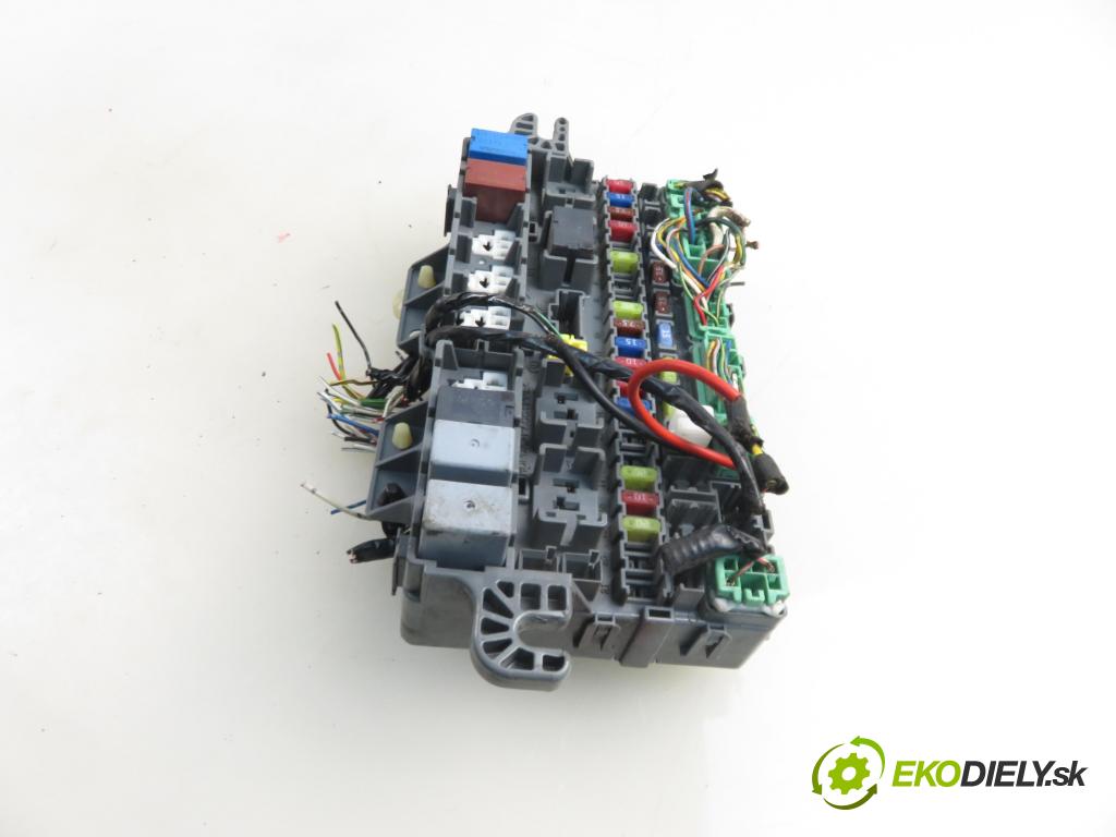 HONDA JAZZ II (GD_, GE3, GE2) HB 2005 57,00 1.2 i-DSI (GD5, GE2) - L12A1 1243,00 MODUL BSI
