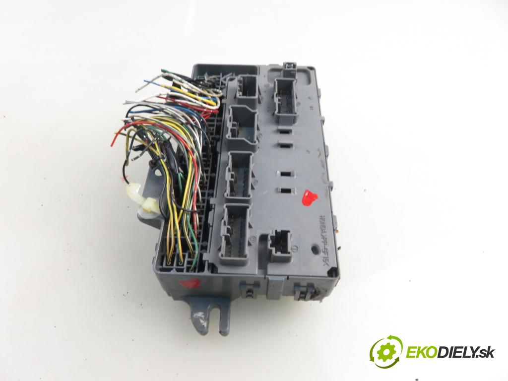 HONDA JAZZ II (GD_, GE3, GE2) HB 2005 57,00 1.2 i-DSI (GD5, GE2) - L12A1 1243,00 MODUL BSI