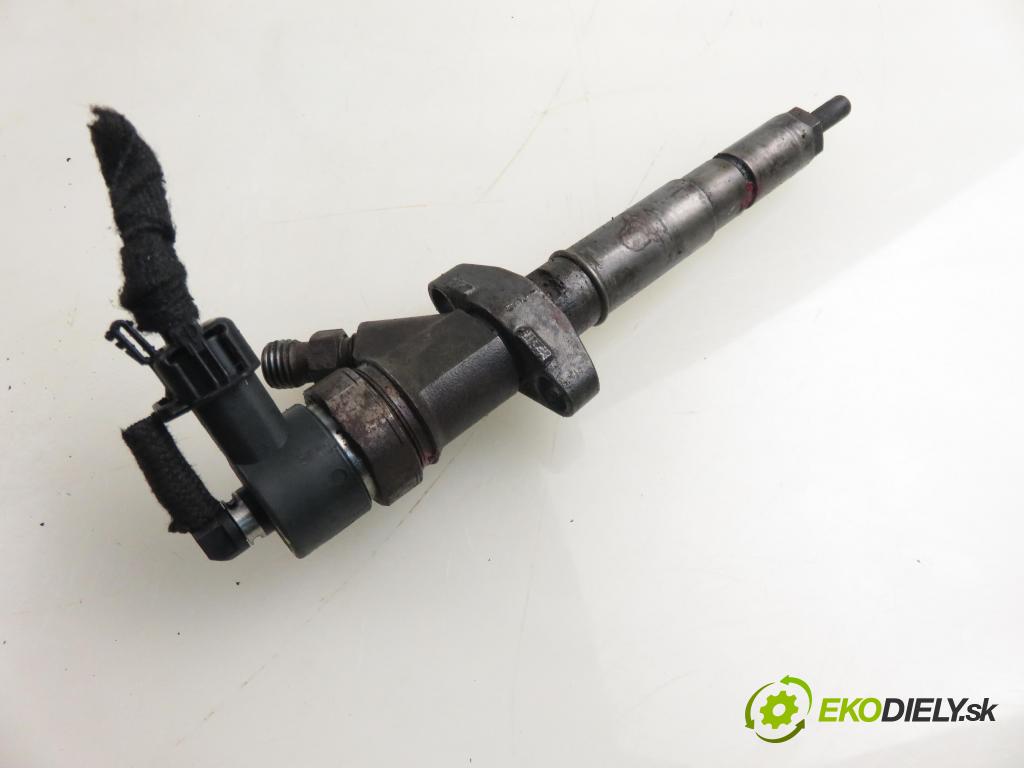 RENAULT ESPACE III (JE0_) MINIVAN 2001 0,00 2.2 dCi (JE0K) - G9T 710 2188,00 vstrekovač 0445110038 ; 8200010074 (Vstrekovač paliva)