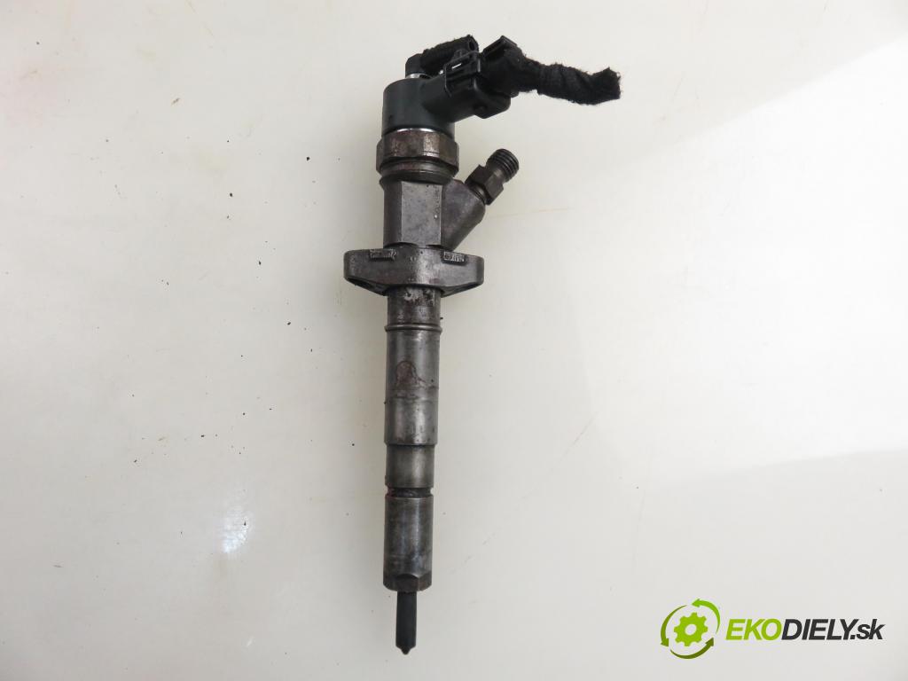 RENAULT ESPACE III (JE0_) MINIVAN 2001 0,00 2.2 dCi (JE0K) - G9T 710 2188,00 vstrekovač 0445110038 ; 8200010074 (Vstrekovač paliva)