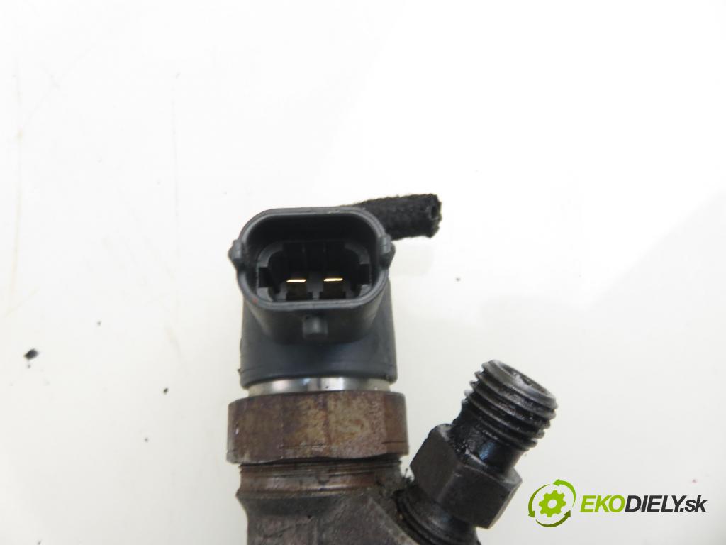 RENAULT ESPACE III (JE0_) MINIVAN 2001 0,00 2.2 dCi (JE0K) - G9T 710 2188,00 vstrekovač 0445110038 ; 8200010074 (Vstrekovač paliva)