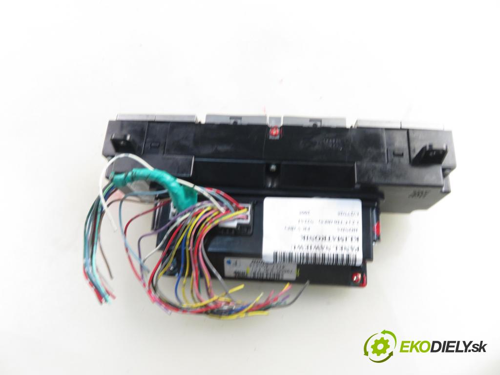 HONDA FR-V (BE) MINIVAN 2005 103,00 2.2 i CTDi 140 - N22A1 2204,00 Panel topení KLIMATRONIK 79600SJHG41