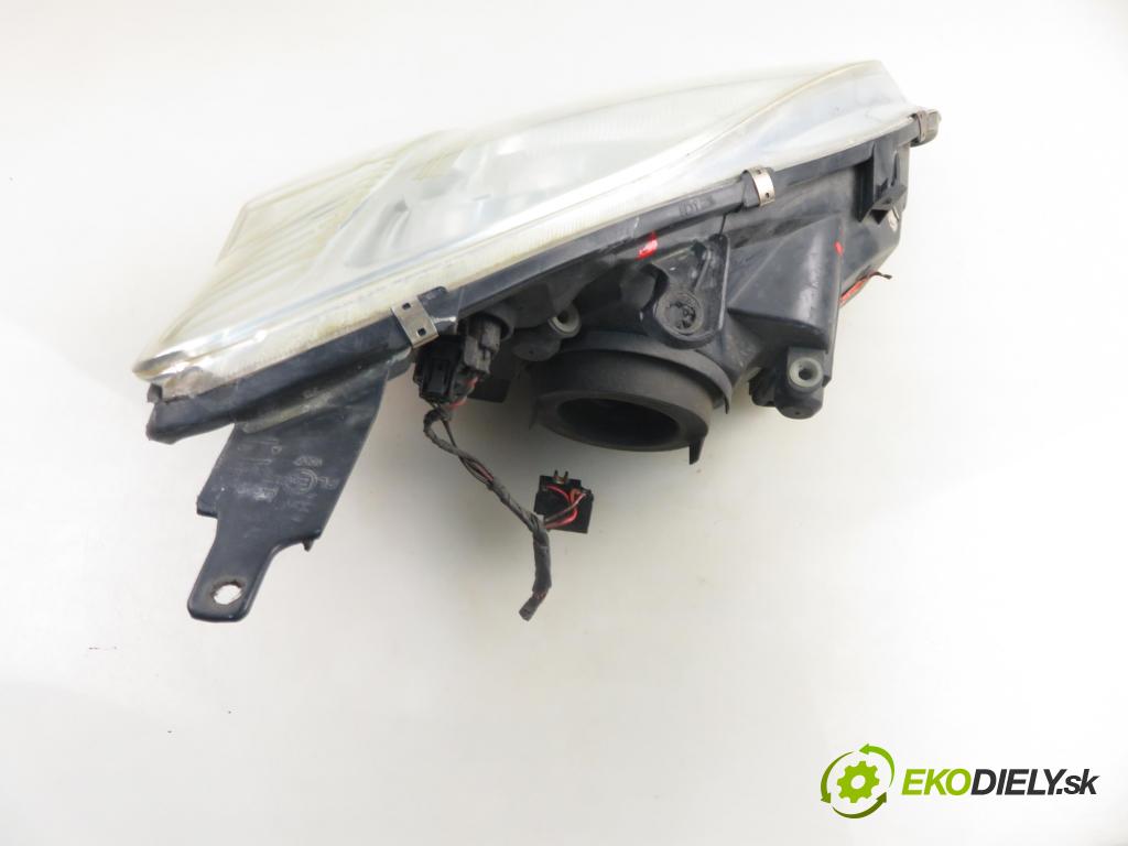 HONDA CIVIC VII Hatchback (EU, EP, EV) HB 2003 81,00 1.6 i - D16V1 1590,00 Svetlo LP