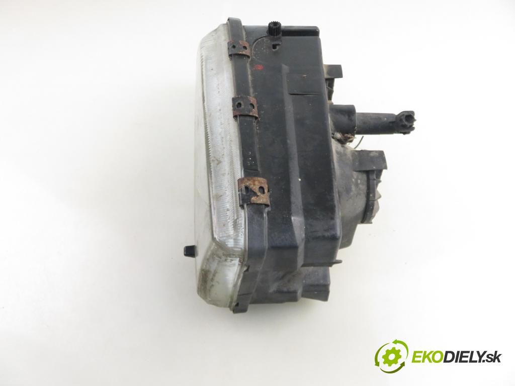 VOLVO V70 I (875, 876) KOMBI 1996 103,00 2.5 TDI - D 5252 T 2461,00 Svetlo LP