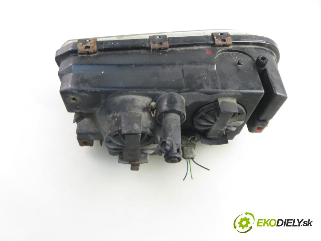 VOLVO V70 I (875, 876) KOMBI 1996 103,00 2.5 TDI - D 5252 T 2461,00 Svetlo LP