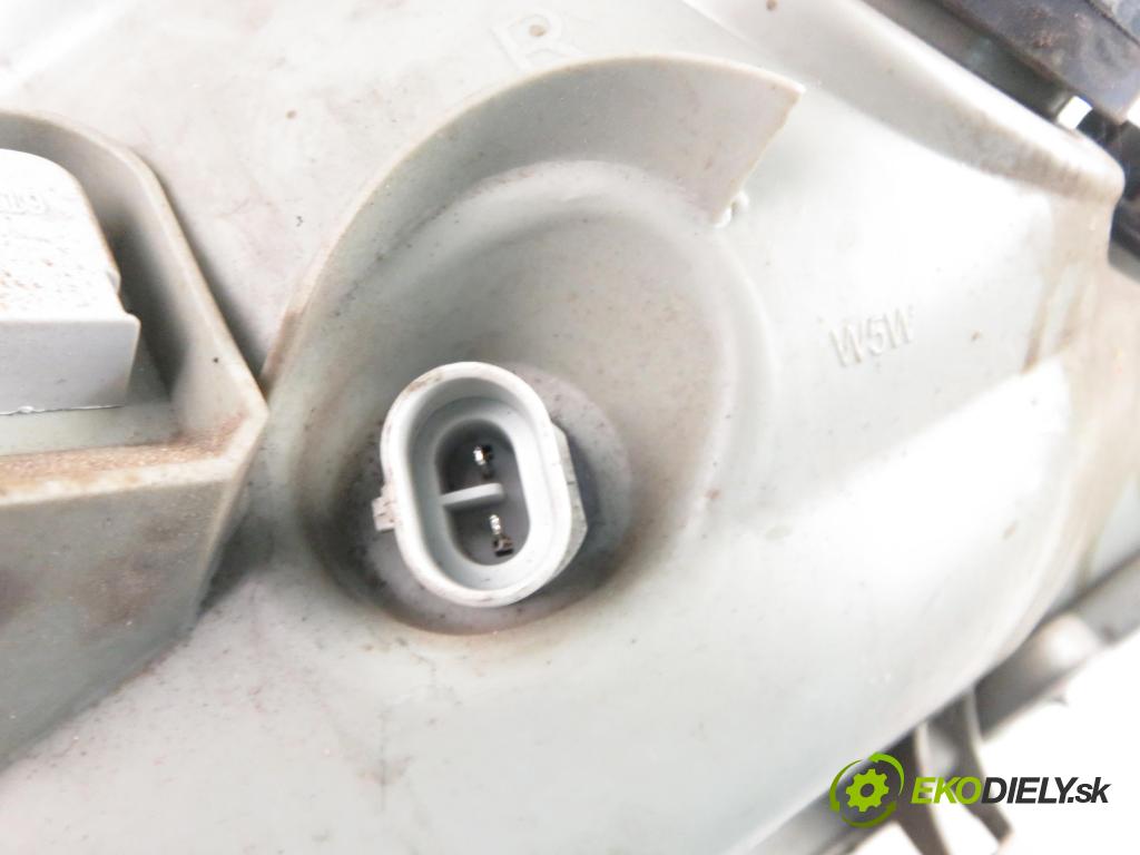 OPEL AGILA (A) (H00) HB 2003 43,00 1.0 12V - Z 10 XE 973,00 Svetlo PP