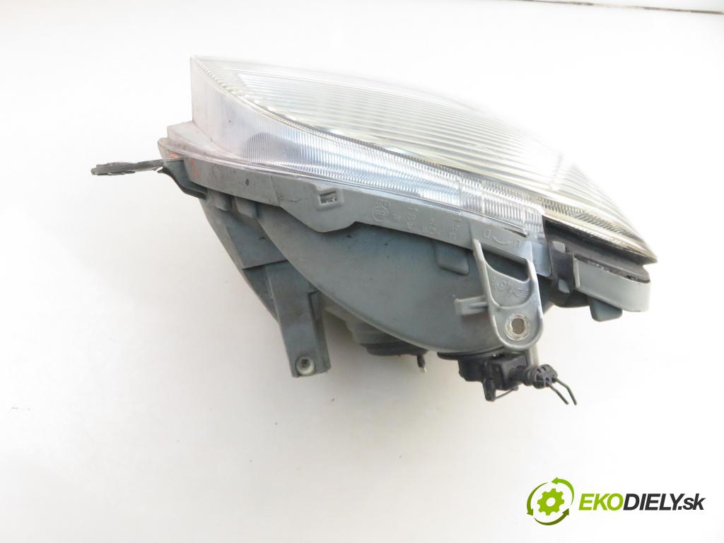 OPEL AGILA (A) (H00) HB 2003 43,00 1.0 12V - Z 10 XE 973,00 Svetlo PP