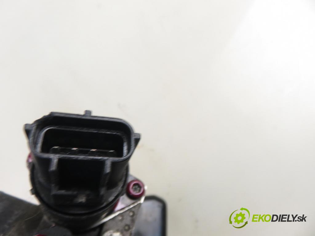 CHRYSLER PT CRUISER (PT_) HB 2001 104,00 2 - ECC 1996,00 Škrtiaca klapka 11200000AB1 (Škrtiaca klapka)