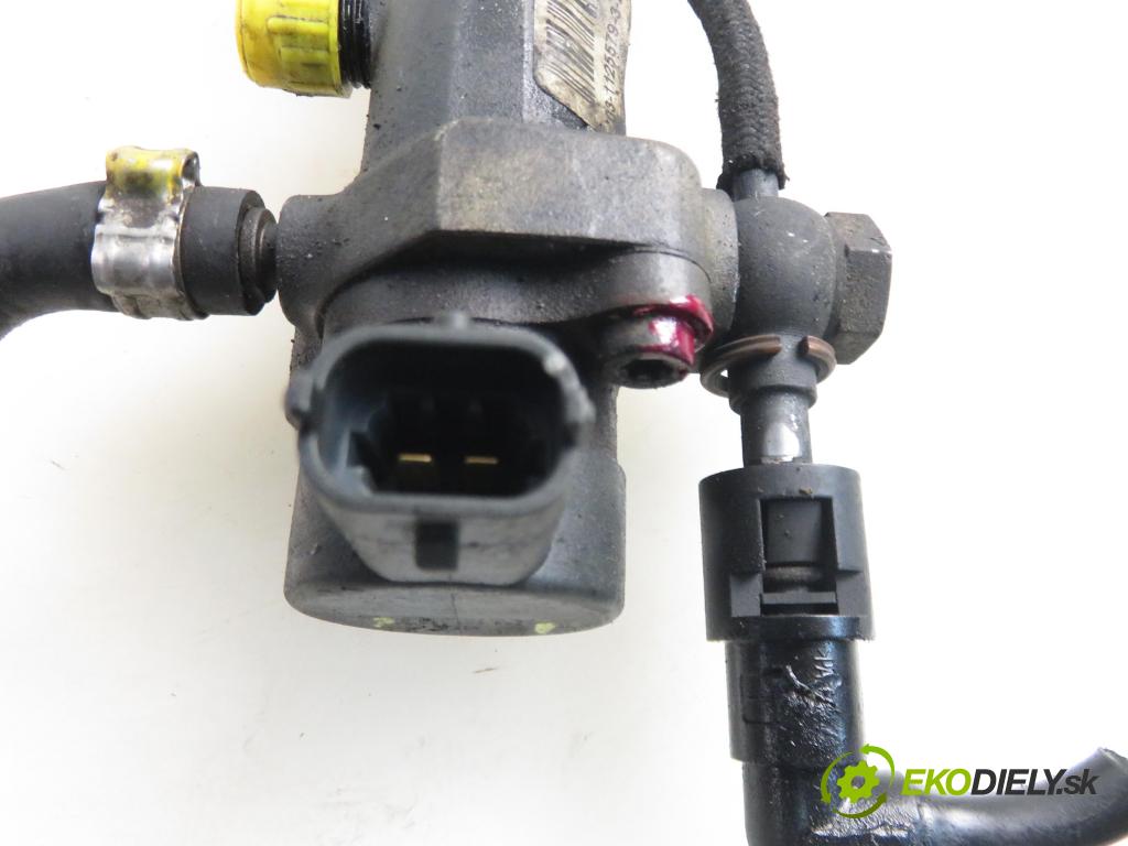OPEL CORSA C (X01) HB 2006 51,00 1.3 CDTI - Z 13 DT 1248,00 Lišta vstrekovacia 0281002584 ; 46817523 ; 0445214044 (Vstrekovacia lišta)
