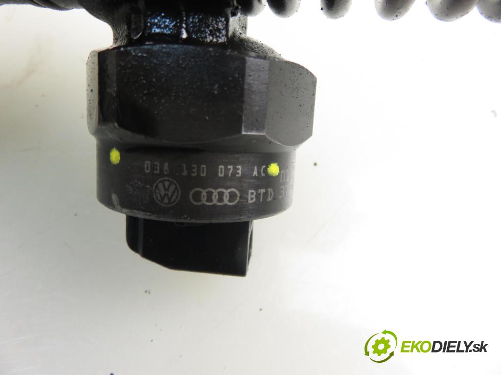 SEAT ALHAMBRA (7V8, 7V9) MINIVAN 2001 85,00 1.9 TDI PD 115 - AUY 1896,00 Vstrekovač 038130073AC ; 0414720029 (Vstrekovač paliva)