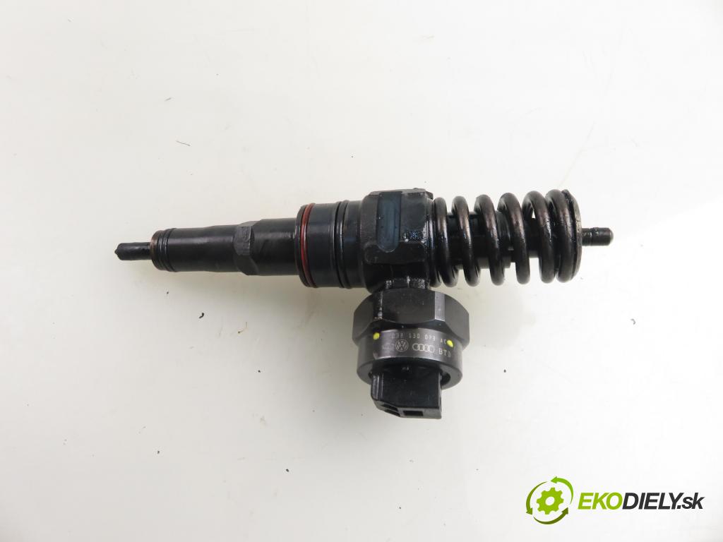 SEAT ALHAMBRA (7V8, 7V9) MINIVAN 2001 85,00 1.9 TDI PD 115 - AUY 1896,00 Vstrekovač 038130073AC ; 0414720029 (Vstrekovač paliva)