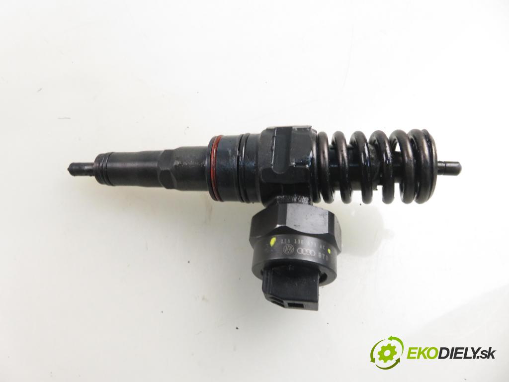 SEAT ALHAMBRA (7V8, 7V9) MINIVAN 2001 85,00 1.9 TDI PD 115 - AUY 1896,00 vstříkovač 038130073AC ; 0414720029 (Vstřikovač paliva)