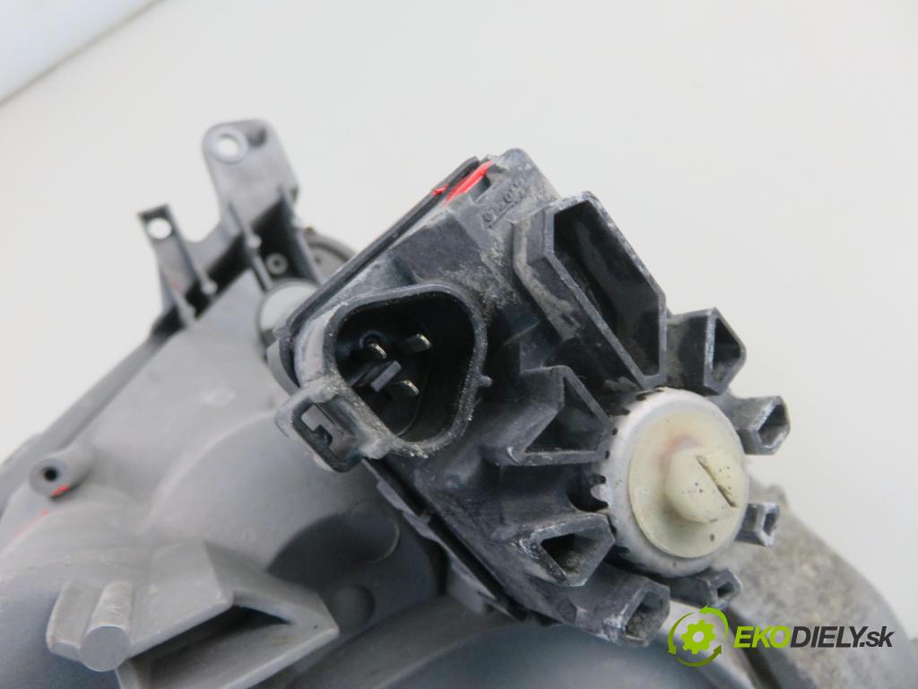 DAIHATSU SIRION (M3_) HB 2006 51,00 1 - 1KR-FE 998,00 Svetlo LP