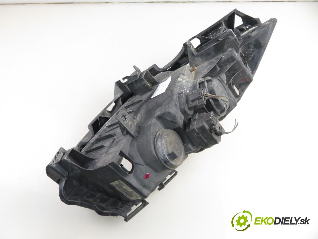 RENAULT MEGANE II (BM0/1_, CM0/1_) HB 2004 83,00 1.6 16V 113 - K4M 760 1598,00 Svetlo LP 8200073220J