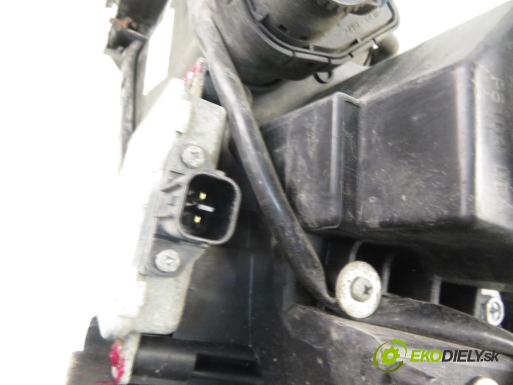 MAZDA 5 (CR19) MINIVAN 2006 105,00 2.0 MZR-CD 143 - RF7J 1998,00 světlo PP 