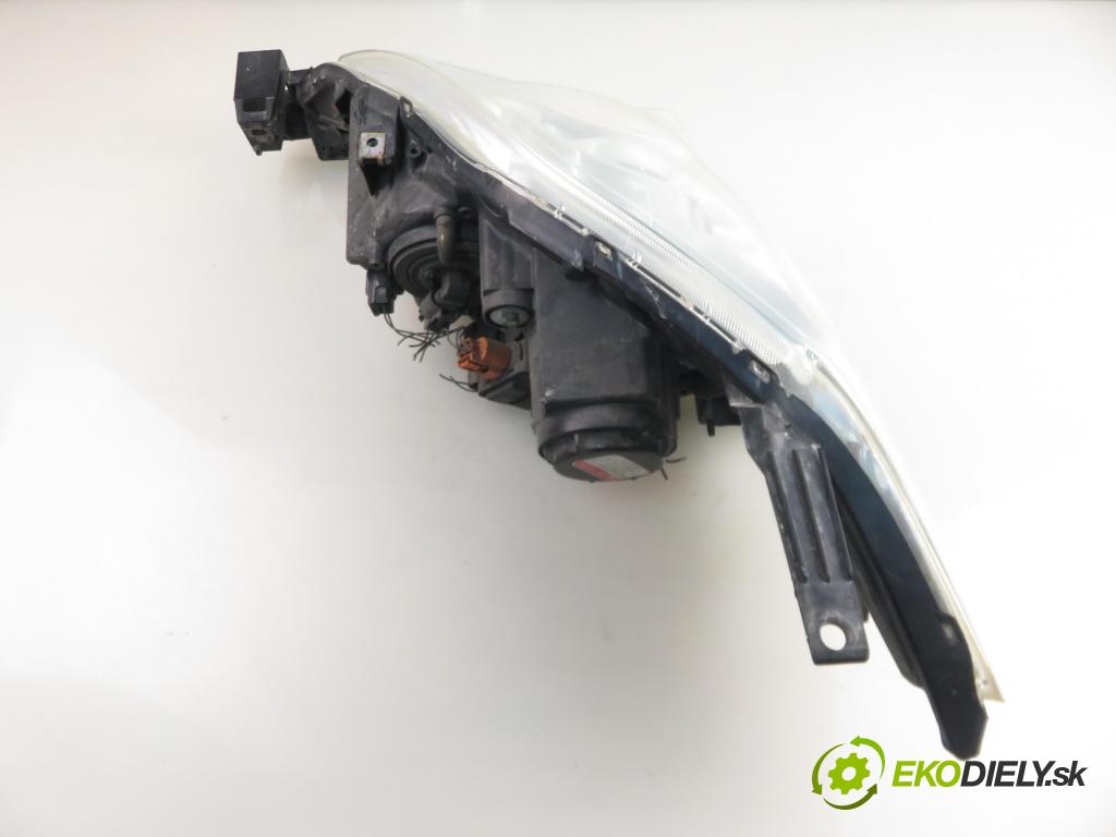 MAZDA 5 (CR19) MINIVAN 2006 105,00 2.0 MZR-CD 143 - RF7J 1998,00 světlo PP