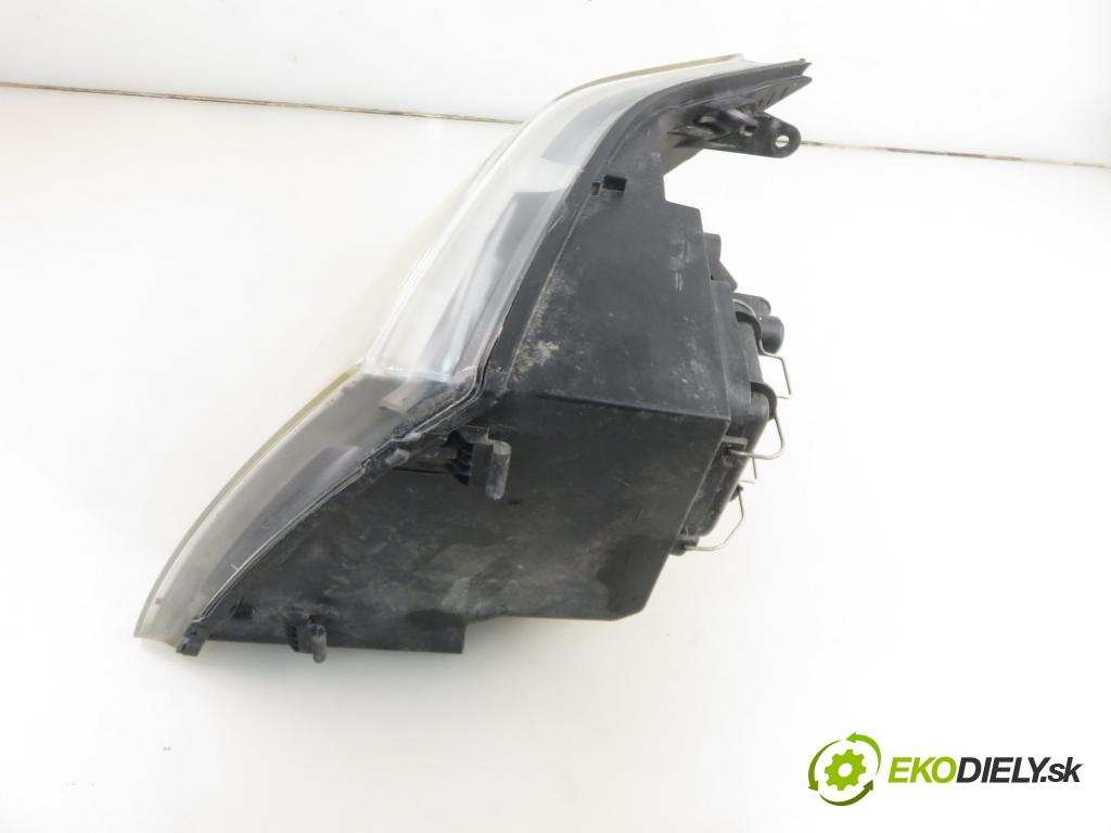 FORD TRANSIT Furgon (FA_ _) FURGON 2006 63,00 2.2 TDCi - P8FA 2198,00 Svetlo LP 6C1113W030DC