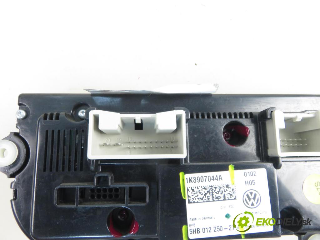 VW JETTA IV (162, 163, AV3, AV2) SEDAN 2014 81,00 2.0 TDI CR 110 - CUUA 1968,00 Panel kúrenia KLIMATRONIK 1K8907044A ; 5HB01225021