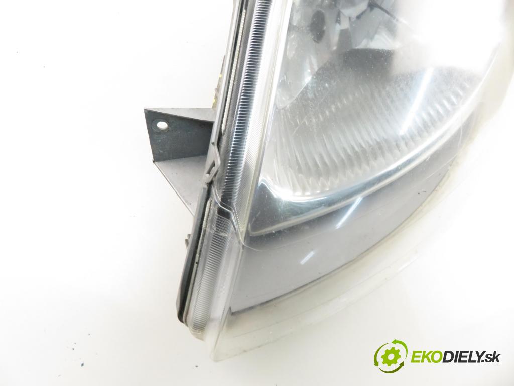 OPEL VIVARO A Autobus (X83) BUS 2003 60,00 1.9 DCI 80 - F9Q 762 1870,00 Svetlo LP 91165719 ; 7700311371