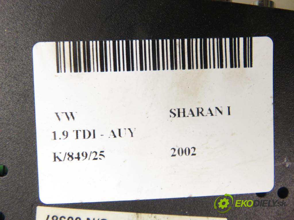 VW SHARAN (7M8, 7M9, 7M6) MINIVAN 2002 85,00 1.9 TDI PD 115 - AUY 1896,00 Zosilňovač Antenní: 7607003540 (Zosilňovač)