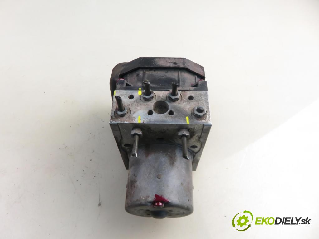 MERCEDES-BENZ VITO Skrzynia (638) FURGON 2002 75,00 110 CDI 2.2 (638.094) - OM 611LA (75 KW CDI) 2151,00 Pumpa ABS 0265900033 ; 0004464889 ; 0265224065 (Pumpa ABS)