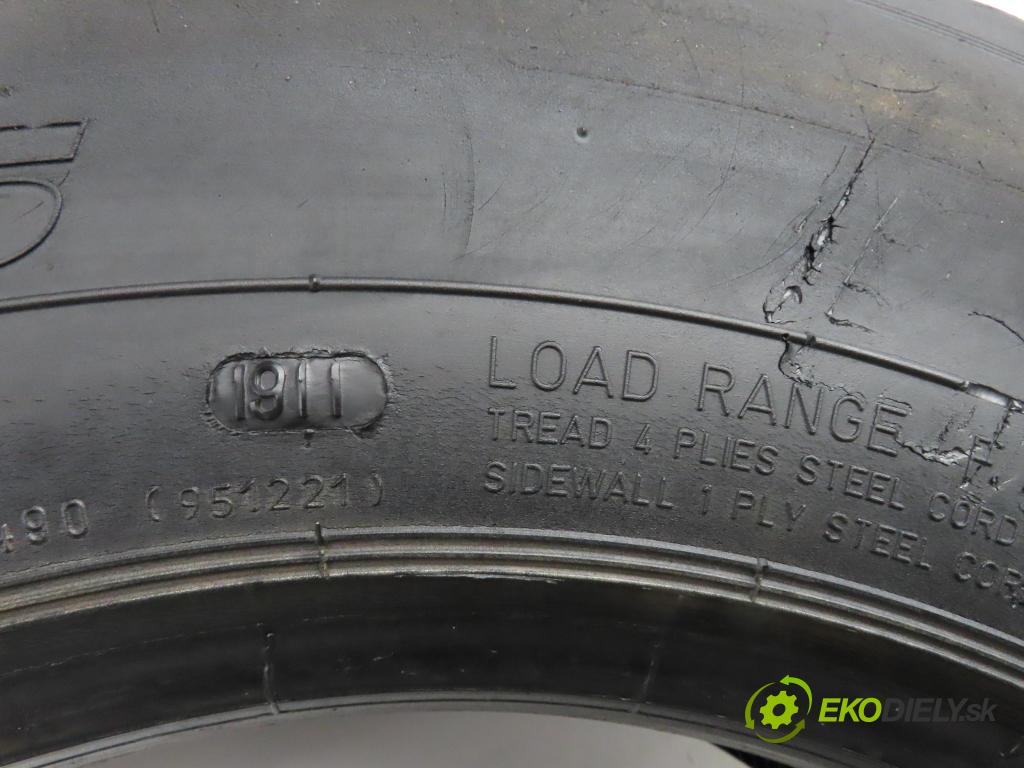    2011    PNEUMATIKY: / PNEUMATIKY: 