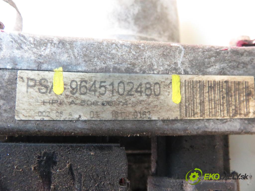 PEUGEOT 307 (3A/C) HB 2001 79,00 2.0 HDi 110 - RHS 1997,00 Pumpa servočerpadlo 9654102480