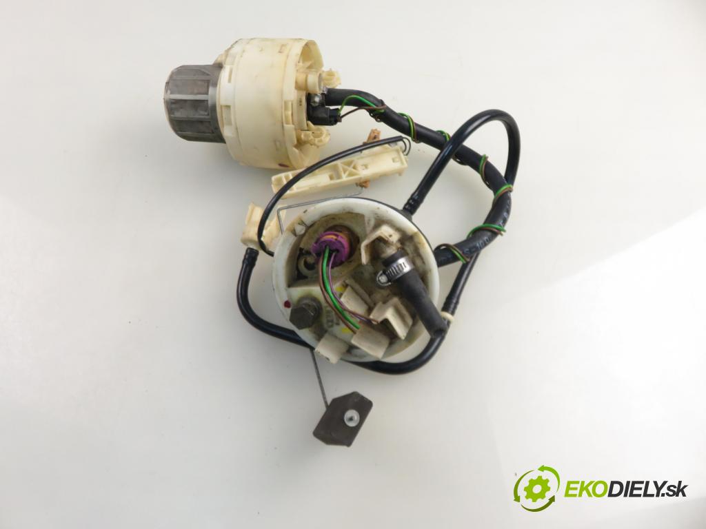 AUDI 80 (8C, B4) SEDAN 1992 85,00 2.0 E 115 - ABK 1984,00 pumpa paliva 8A0201319