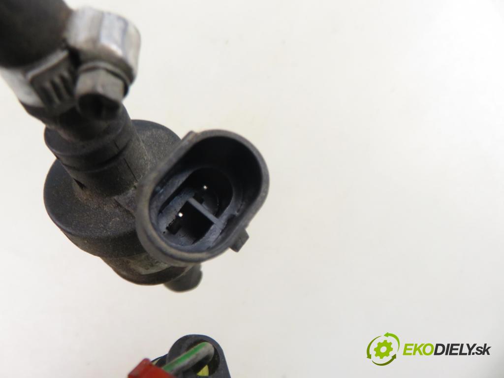 OPEL ASTRA H (A04) HB 2006 77,00 1.6 - Z 16 XEP 1598,00 Lišta vstrekovacia LPG 67R010086