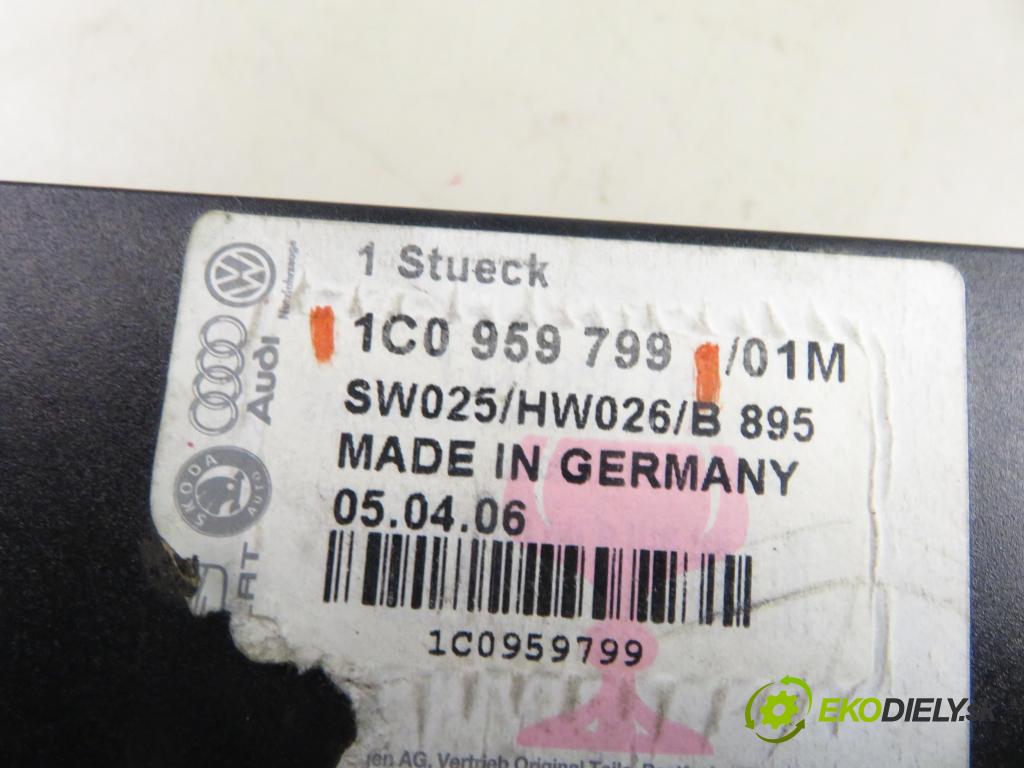 VW BORA (1J2) SEDAN 2002 74,00 1.9 TDI PD 101 - ATD 1896,00 MODUL komfortu 1C0959799