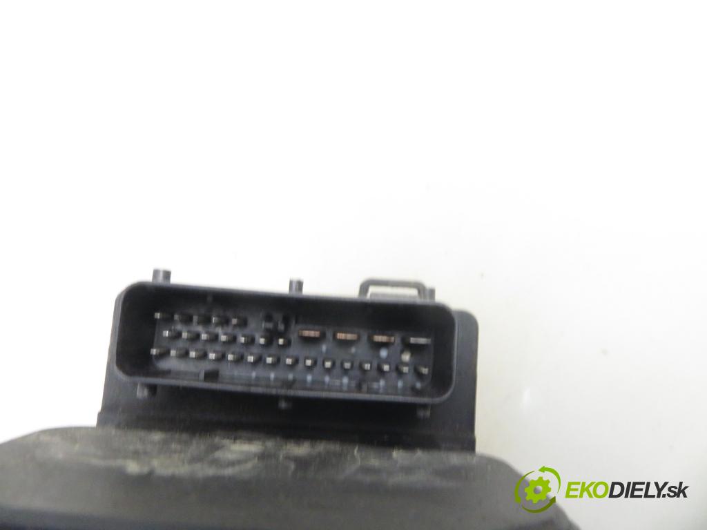 PEUGEOT 307 (3A/C) HB 2002 81,00 1.6 - NFU (TU5JP4) 1587,00 Pumpa ABS 0273004562 (Pumpa ABS)