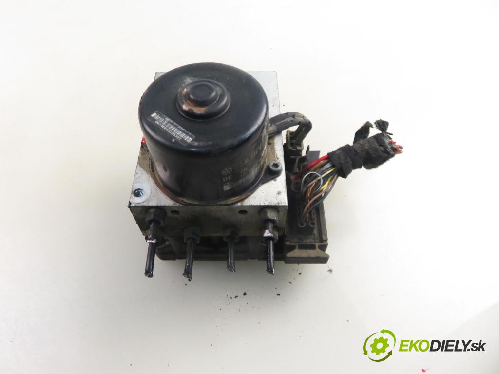 VW GOLF IV Variant (1J5) KOMBI 2000 85,00 1.9 TDI PD 115 - AJM 1896,00 Pumpa ABS 1J0907379R ; 1J0614417A (Pumpa ABS)