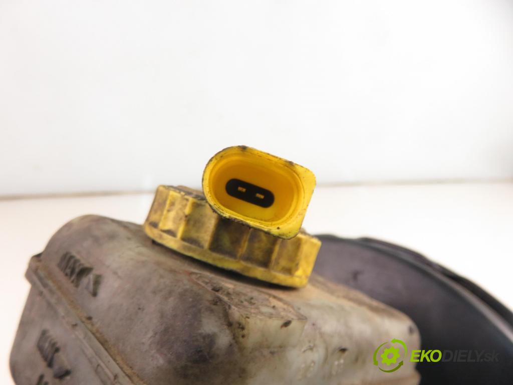 VW GOLF IV Variant (1J5) KOMBI 2000 85,00 1.9 TDI PD 115 - AJM 1896,00 Posilovač 1J1614105 (Servočerpadlo)