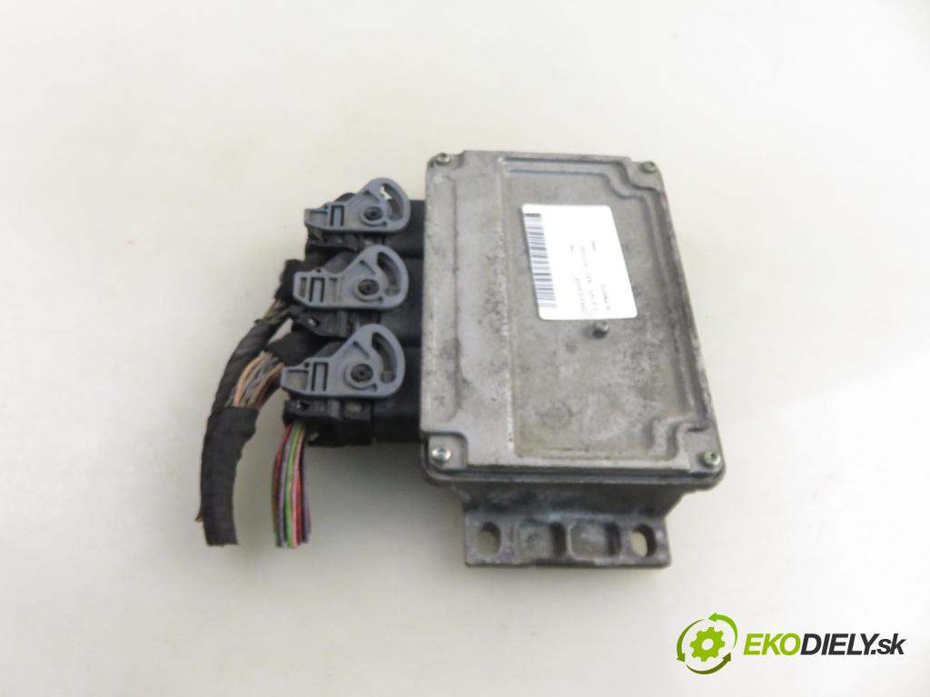 PEUGEOT 206 liftback (2A/C) HB 2004 65,00 1.4 16V - KFU (ET3J4) 1360,00 Riadiaca jednotka Motor 9656304580