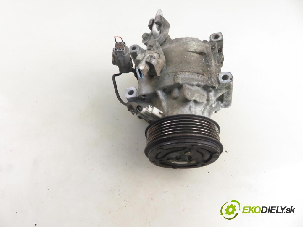 TOYOTA COROLLA (_E12_) HB 2004 71,00 1.4 VVT-i 97 (ZZE120) - 4ZZ-FE 1398,00 KOMPRESOR: klimatizácie 4472206362 (Kompresor klimatizácie)