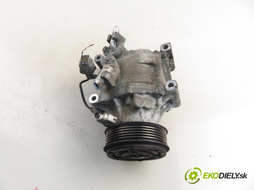 TOYOTA COROLLA (_E12_) HB 2004 71,00 1.4 VVT-i 97 (ZZE120) - 4ZZ-FE 1398,00 KOMPRESOR: klimatizácie 4472206362 (Kompresor klimatizácie)