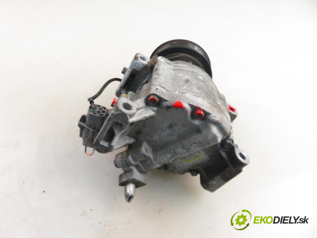 TOYOTA COROLLA (_E12_) HB 2004 71,00 1.4 VVT-i 97 (ZZE120) - 4ZZ-FE 1398,00 KOMPRESOR: klimatizácie 4472206362 (Kompresor klimatizácie)