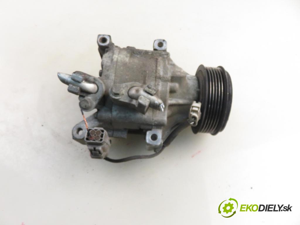 TOYOTA COROLLA (_E12_) HB 2004 71,00 1.4 VVT-i 97 (ZZE120) - 4ZZ-FE 1398,00 KOMPRESOR: klimatizácie 4472206362 (Kompresor klimatizácie)