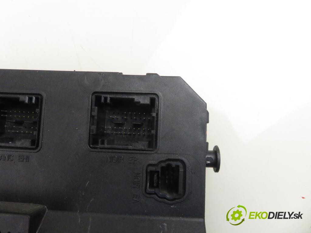 PEUGEOT 206 liftback (2A/C) HB 2004 65,00 1.4 16V - KFU (ET3J4) 1360,00 MODUL BSI S1160552220 ; 9652474780