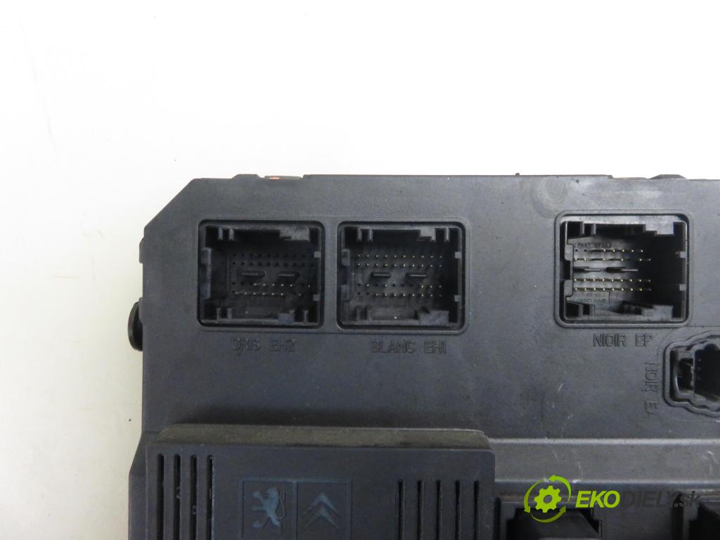 PEUGEOT 206 liftback (2A/C) HB 2004 65,00 1.4 16V - KFU (ET3J4) 1360,00 MODUL BSI S1160552220 ; 9652474780