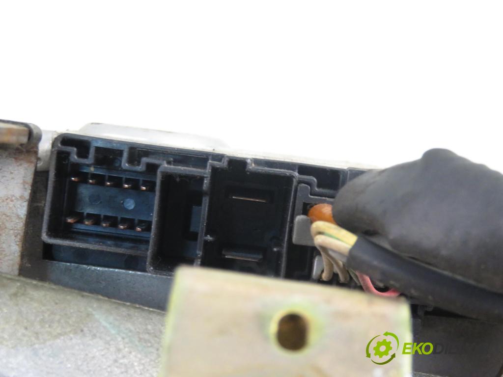 FIAT PUNTO (188_) HB 2000 44,00 1.2 60 - 188 A4.000 1242,00 serv/podporovanie elektrické 46755205